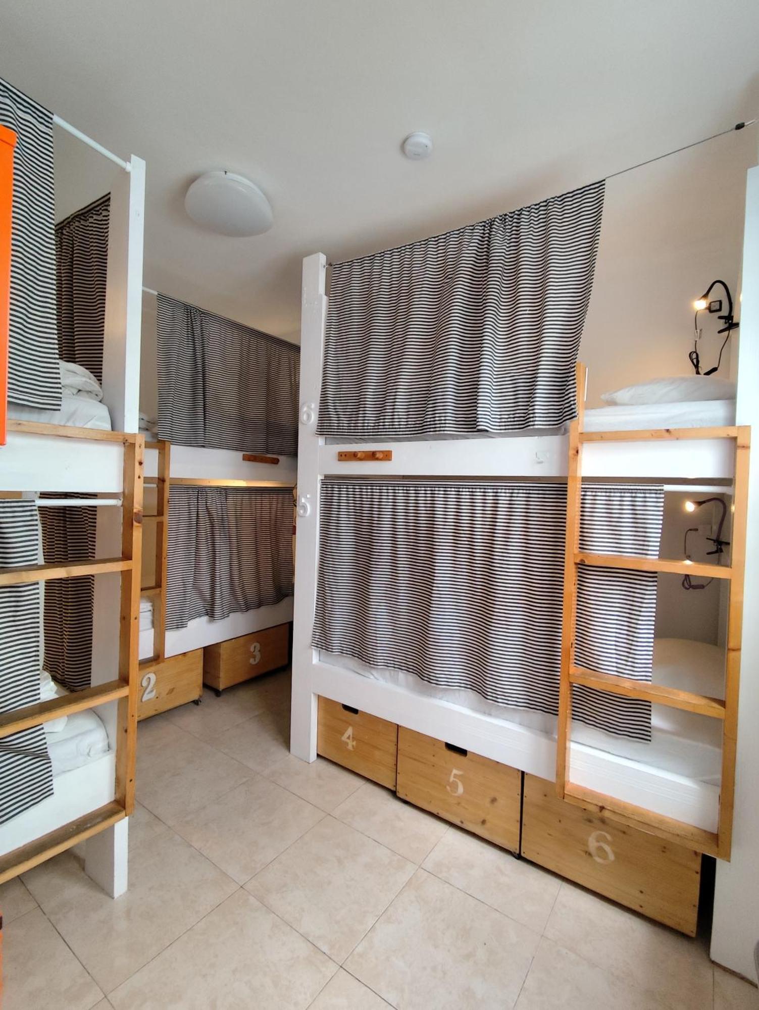 La Ventana Azul Surf Hostel Лас-Пальмас-де-Гран-Канария Экстерьер фото