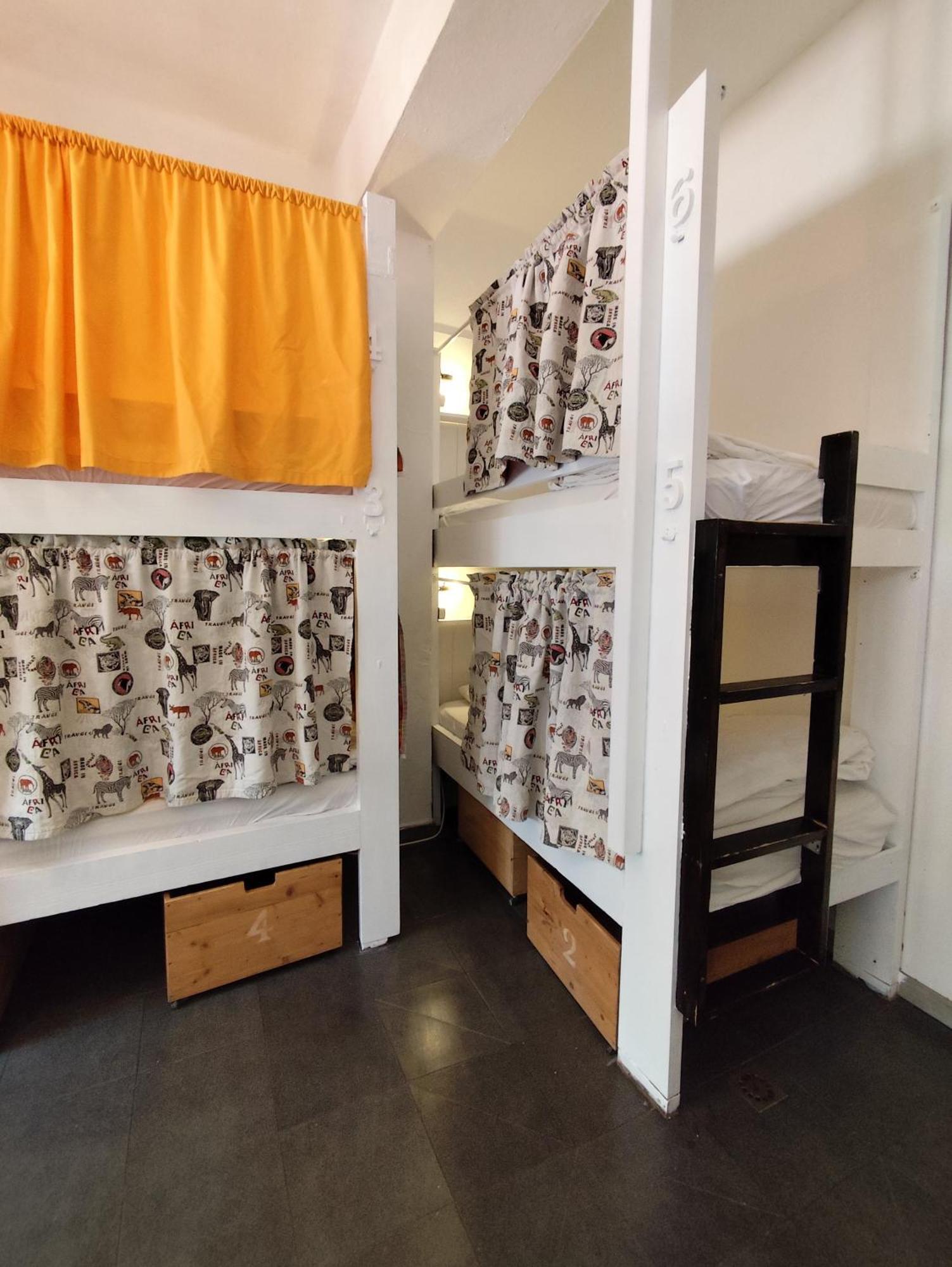 La Ventana Azul Surf Hostel Лас-Пальмас-де-Гран-Канария Экстерьер фото