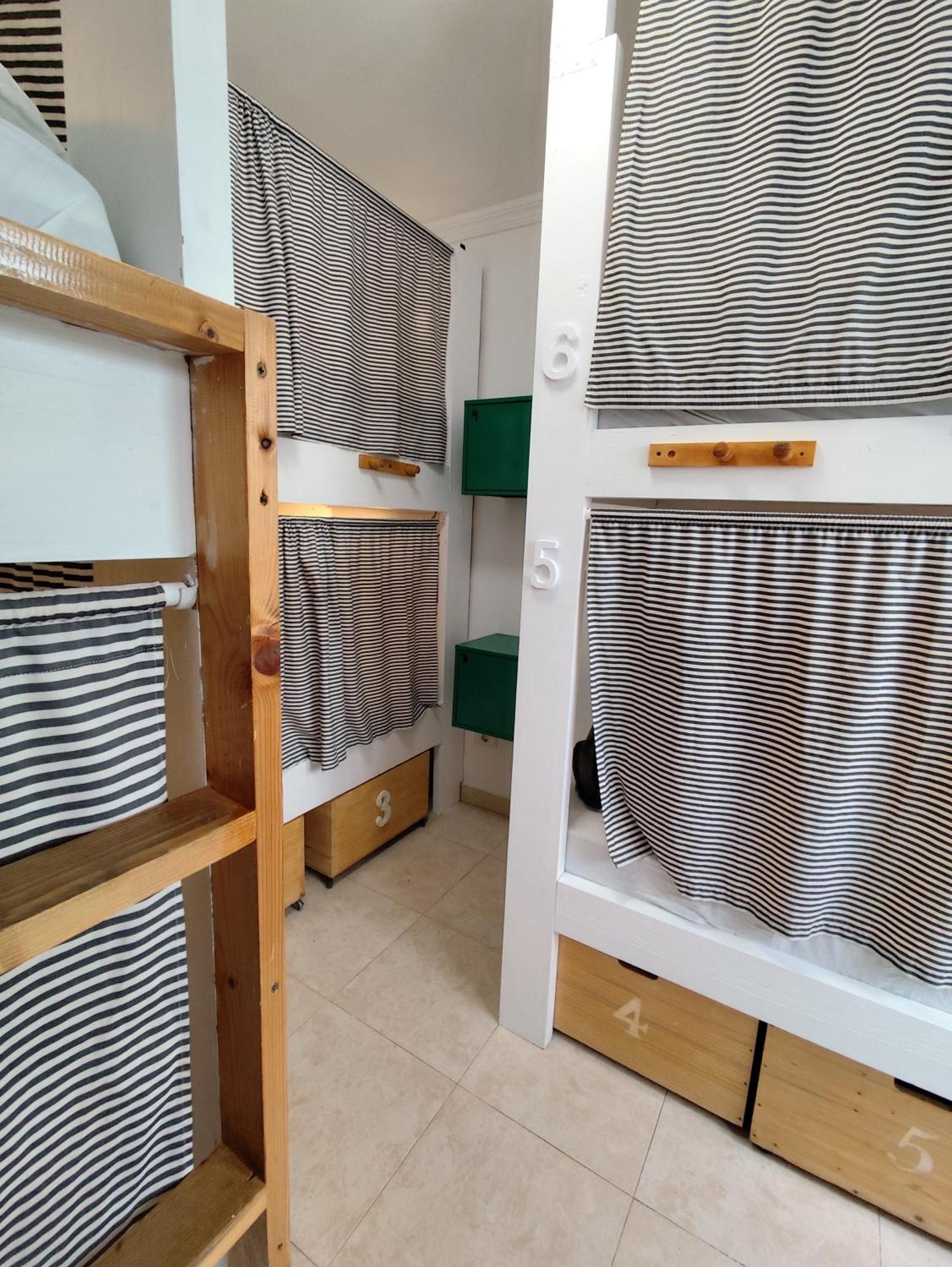 La Ventana Azul Surf Hostel Лас-Пальмас-де-Гран-Канария Экстерьер фото